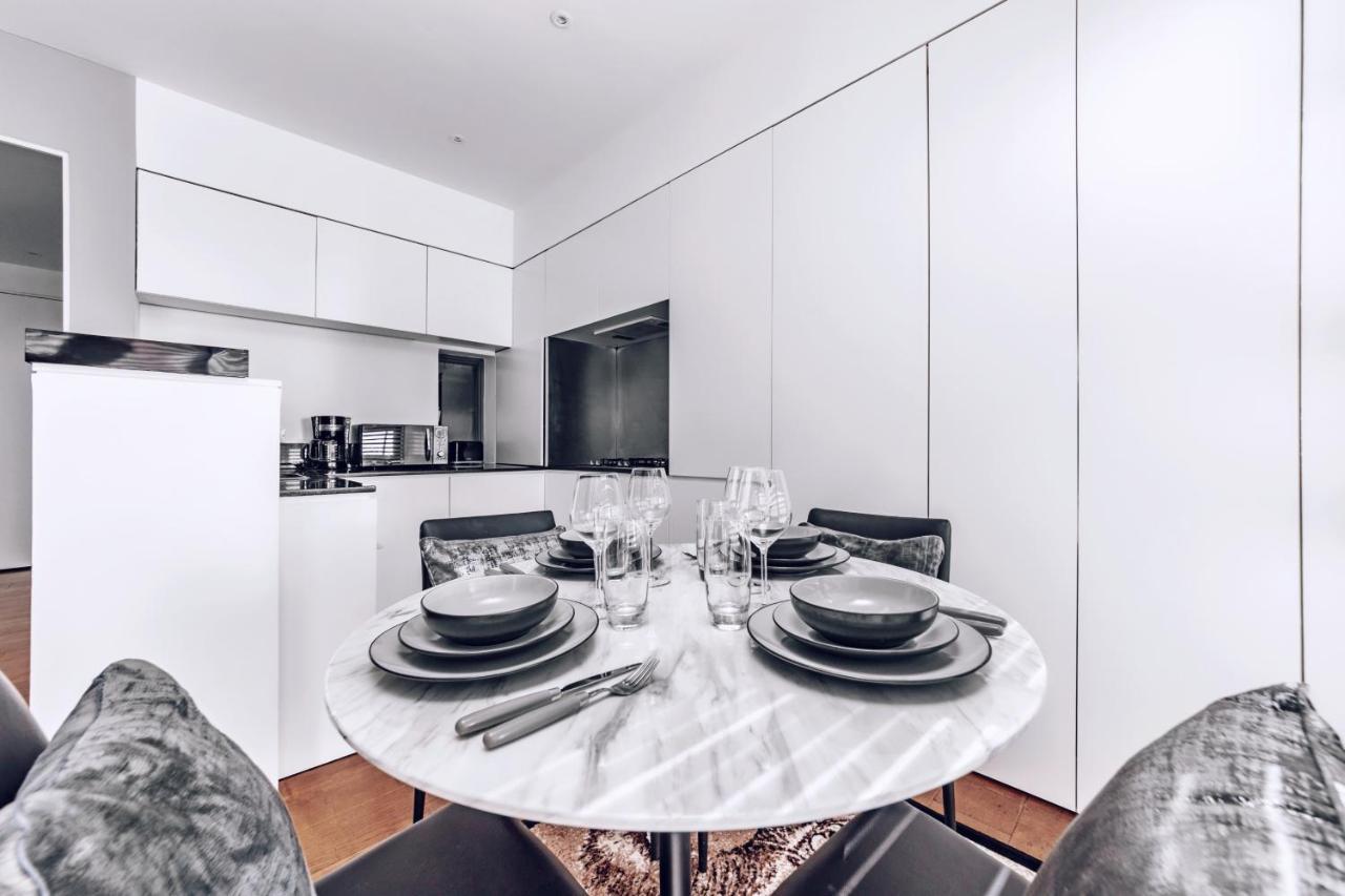 Interior-Designer Apartment With 2 Terraces London Exterior photo
