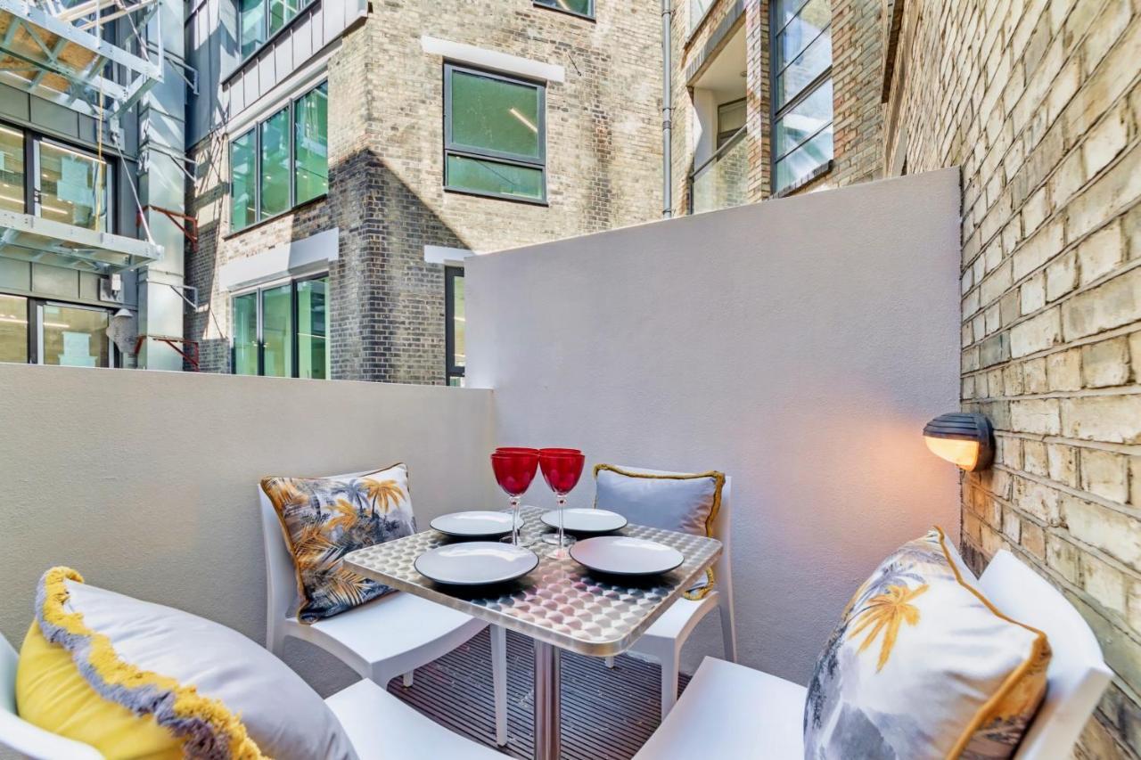 Interior-Designer Apartment With 2 Terraces London Exterior photo