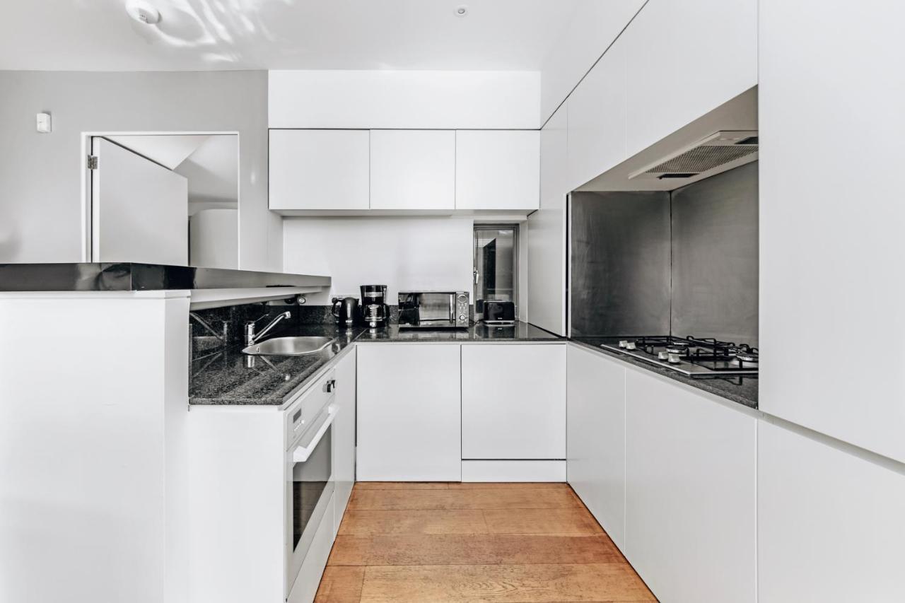 Interior-Designer Apartment With 2 Terraces London Exterior photo