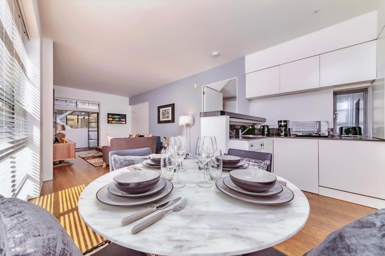 Interior-Designer Apartment With 2 Terraces London Exterior photo